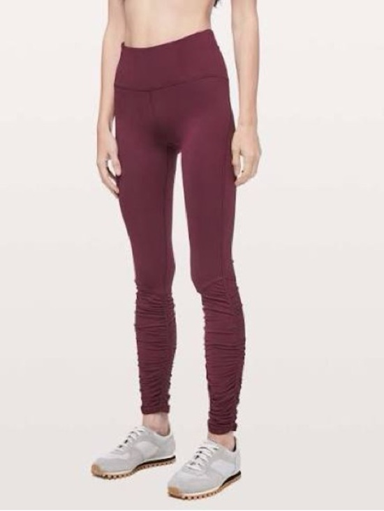 lululemon athletica Pants - Lululemon Ready To Rulu Tight *28"
Dark Adobe Size 6